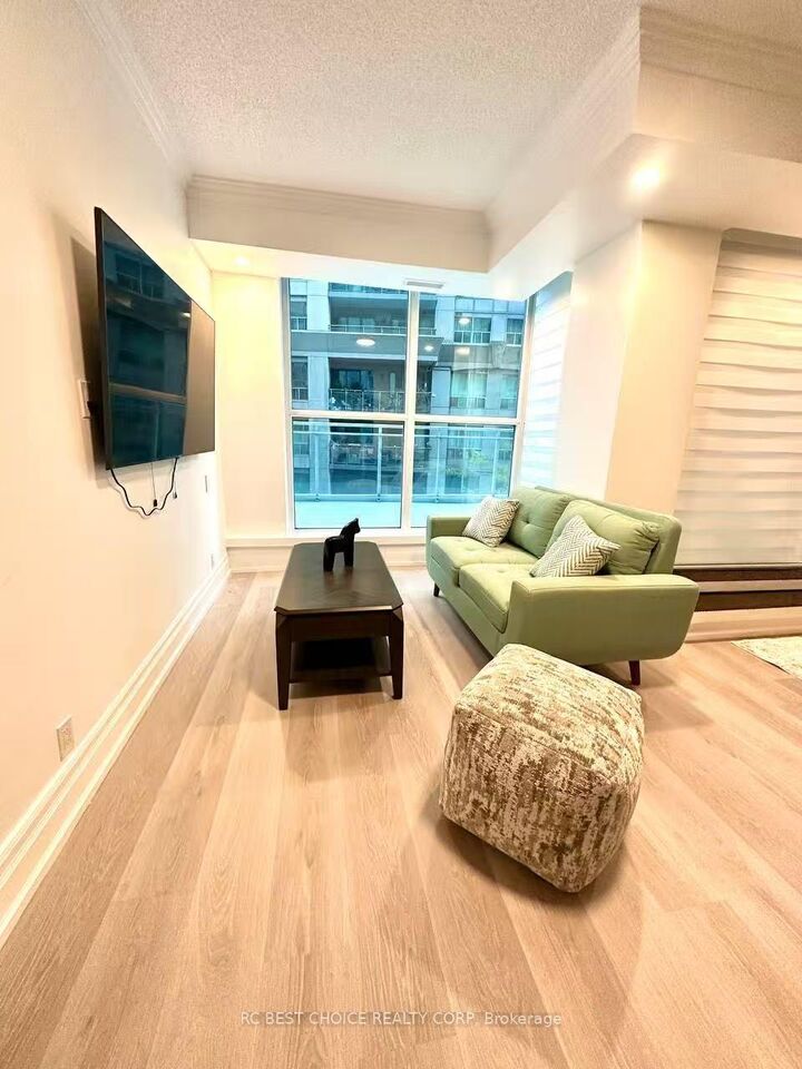 Property Photo:  2067 Lake Shore Boulevard W 203  ON M8V 4B8 
