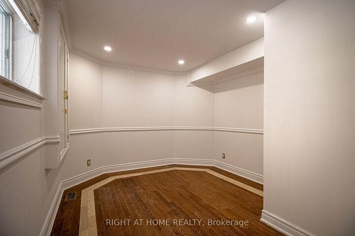 Property Photo:  12 Josie Drive Lower Level  ON L4C 7G1 