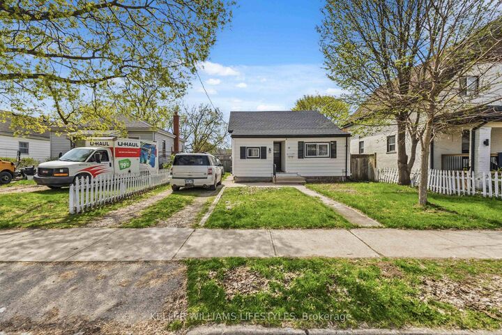 Property Photo:  89 Inkerman Street  ON N5Z 1X3 