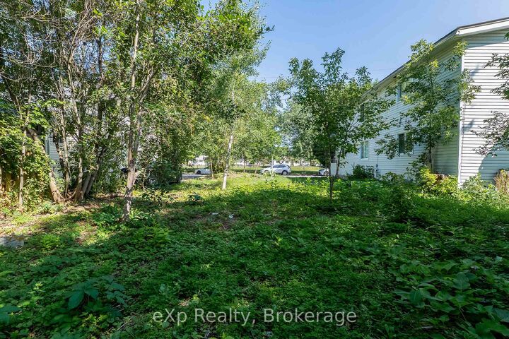 169 St George Street — photo 1