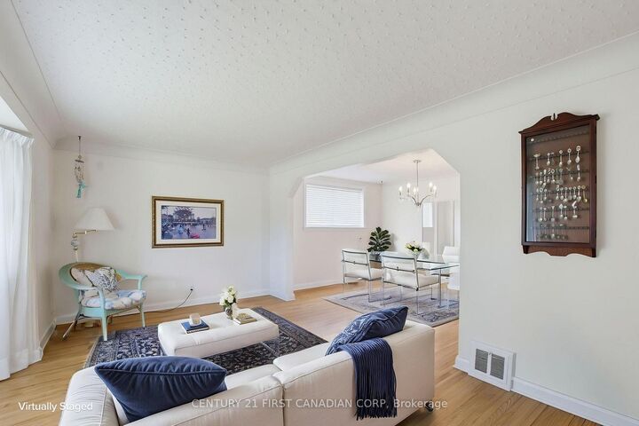 Property Photo:  444 Forest Lawn Avenue  ON N5V 1T1 