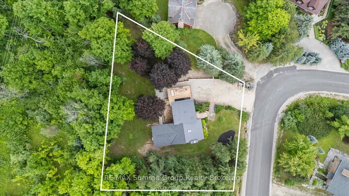 Property Photo: 123 Amik Court ON N0C 1G0