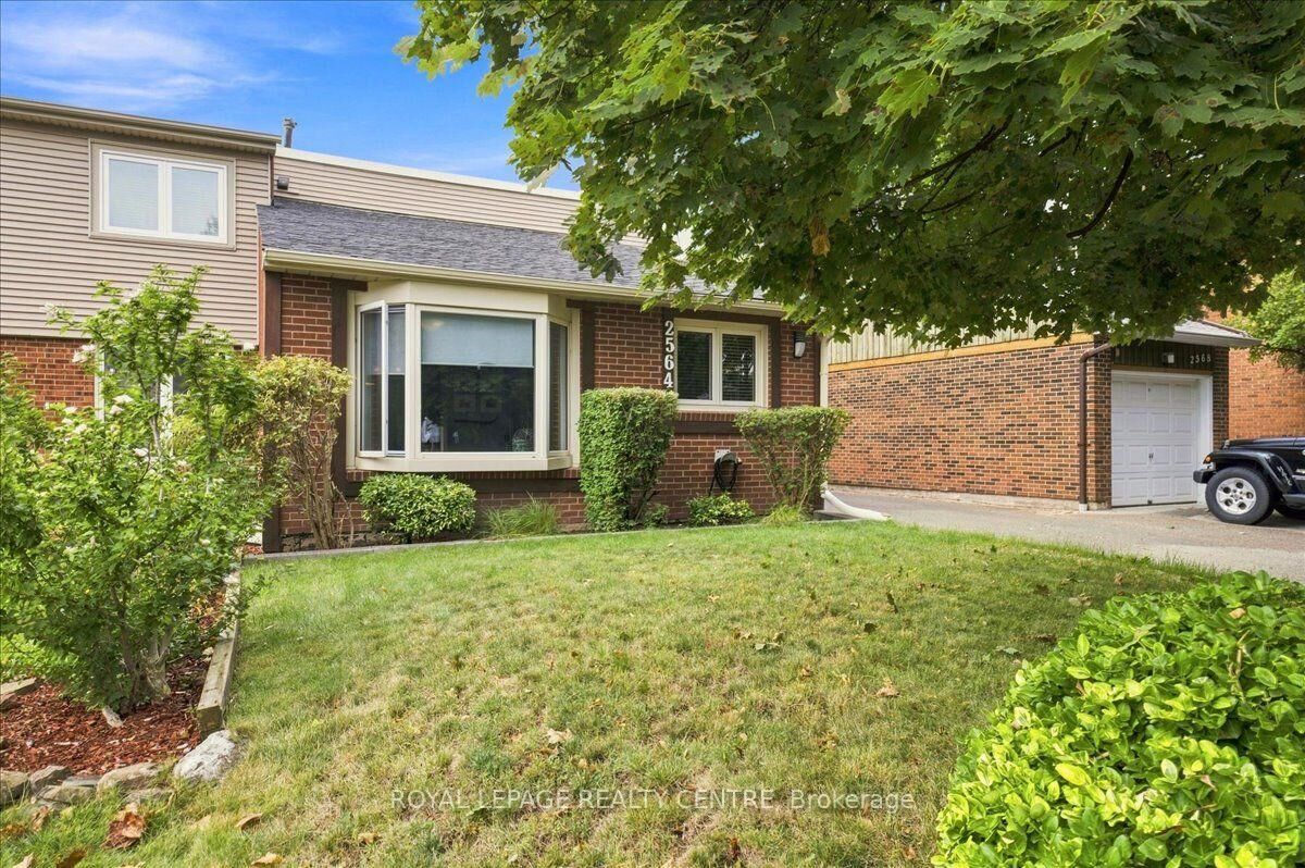 Property Photo: 2564 Mainroyal Street ON L5L 1C9
