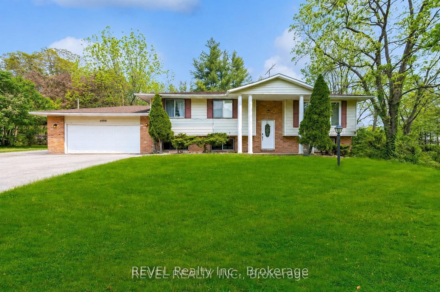 Property Photo:  1490 York Road  ON L0S 1P0 