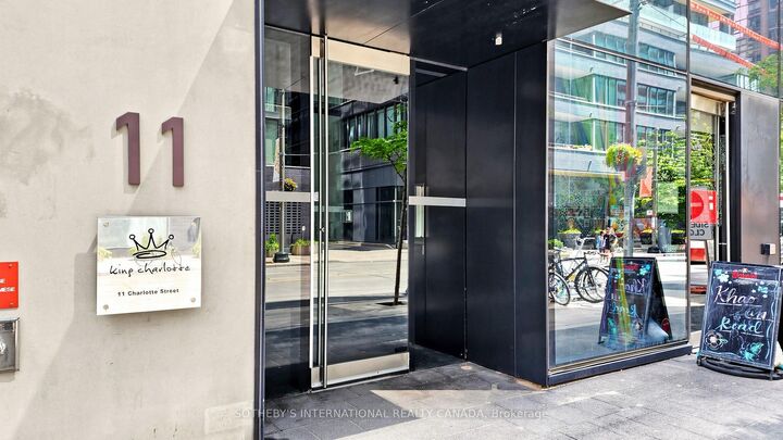 Property Photo: 11 Charlotte Street 2807 ON M5V 0M6