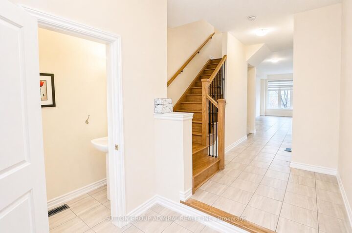 Photo de la propriété:  2135 Speare Court  ON L9S 0M9 
