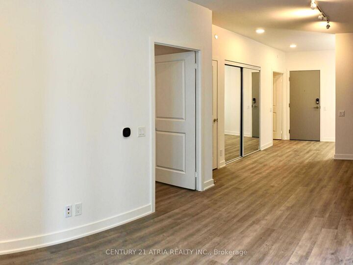 Property Photo:  30 Upper Mall Way 619A  ON L4J 0L7 