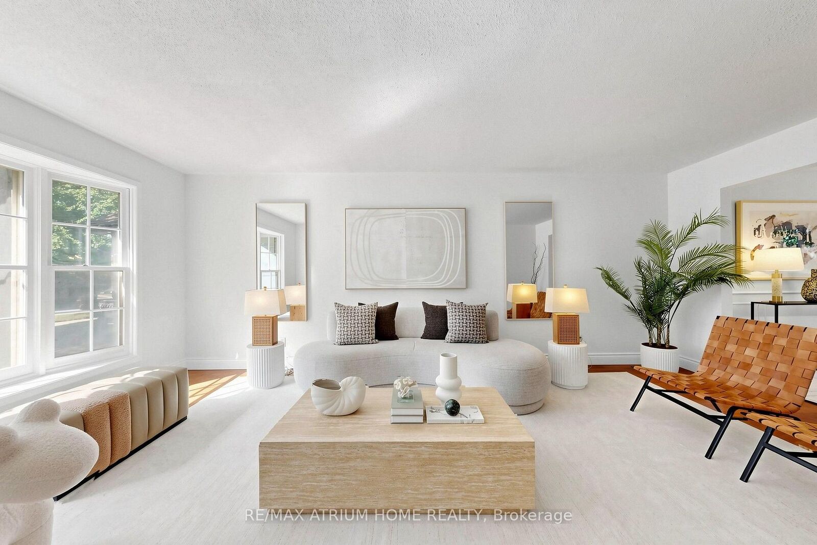 Property Photo: 61 Hobart Drive ON M2J 3J8