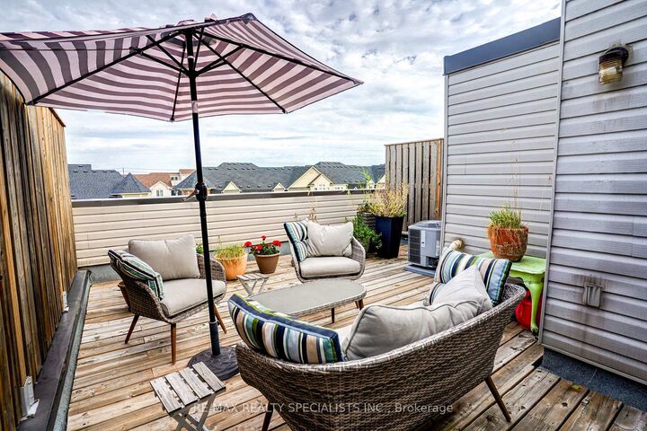 615 Shoreline Drive 11 — photo 1
