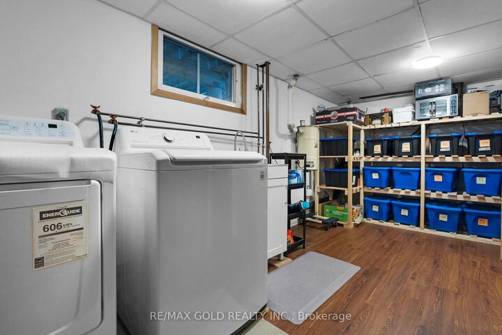 Property Photo: 3 St Lawrence Place ON K9A 4G9