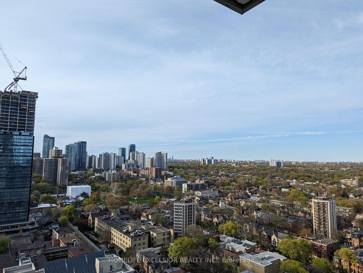 Photo de la propriété: 251 Jarvis Street 2511 ON M5B 0C3