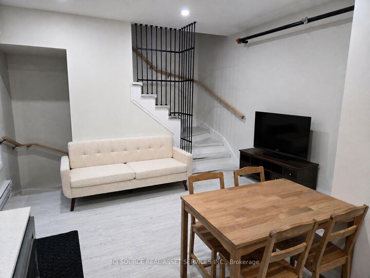 Property Photo:  51A Haynes Avenue 4  ON L2R 3J8 