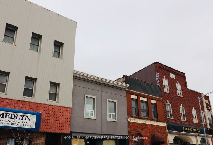 Property Photo:  647 Talbot Street A  ON N5P 1C9 