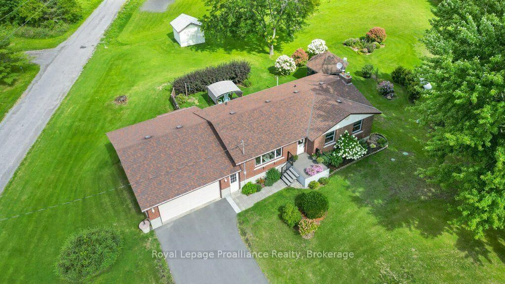 Property Photo: 478 Frankford Road ON K0K 2B0
