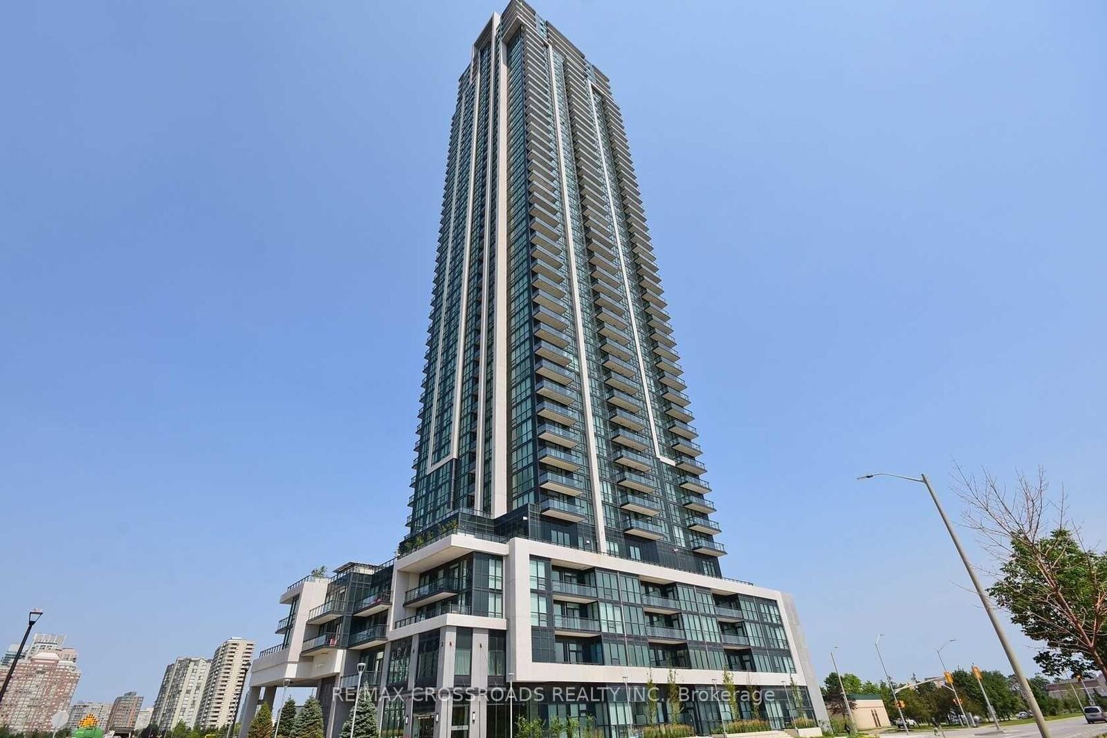Property Photo:  3975 Grand Park Drive 1204  ON L5B 0K4 