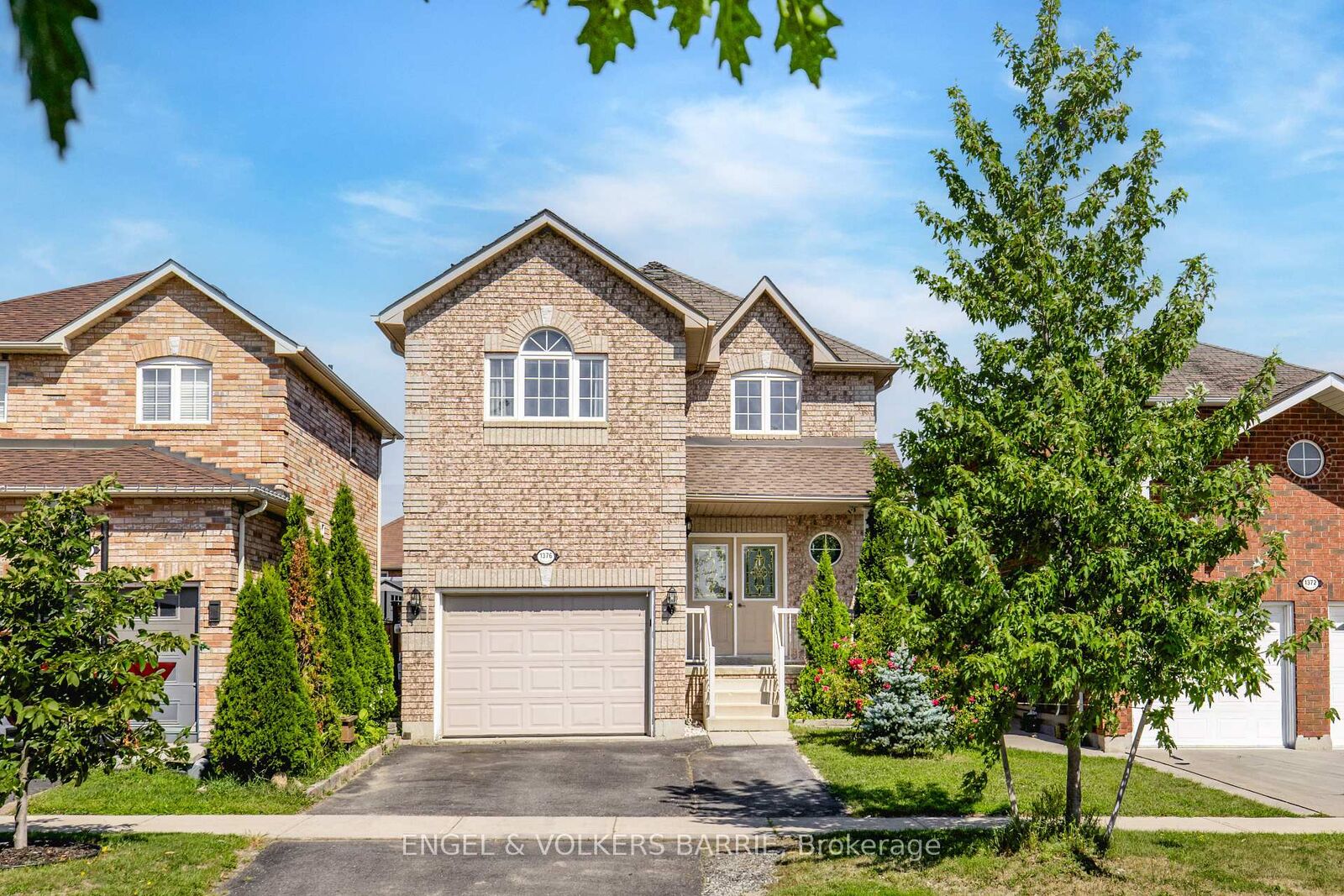 Property Photo: 1376 Rankin Way ON L9S 0C4