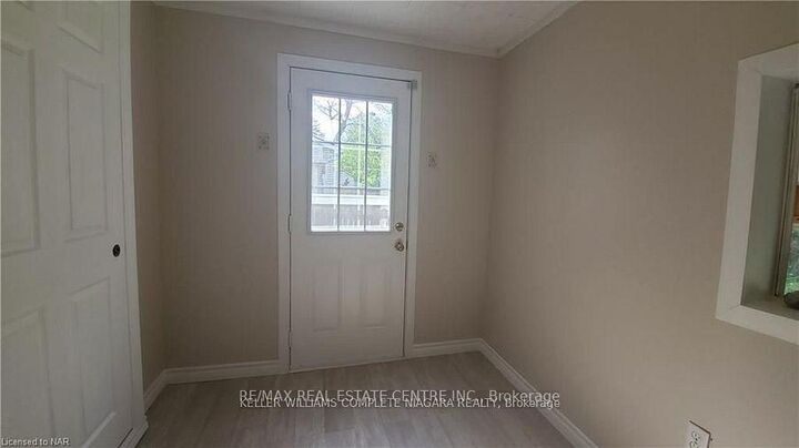 Property Photo:  5759 Emery Street Upper  ON L2G 1L8 