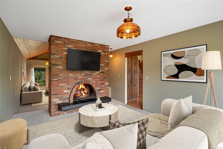 Property Photo: 1144 May St BC V8V 2S5