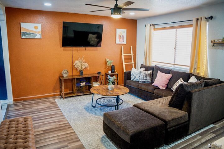 Property Photo: 2490 W Yowell Ct #1 AZ 85364