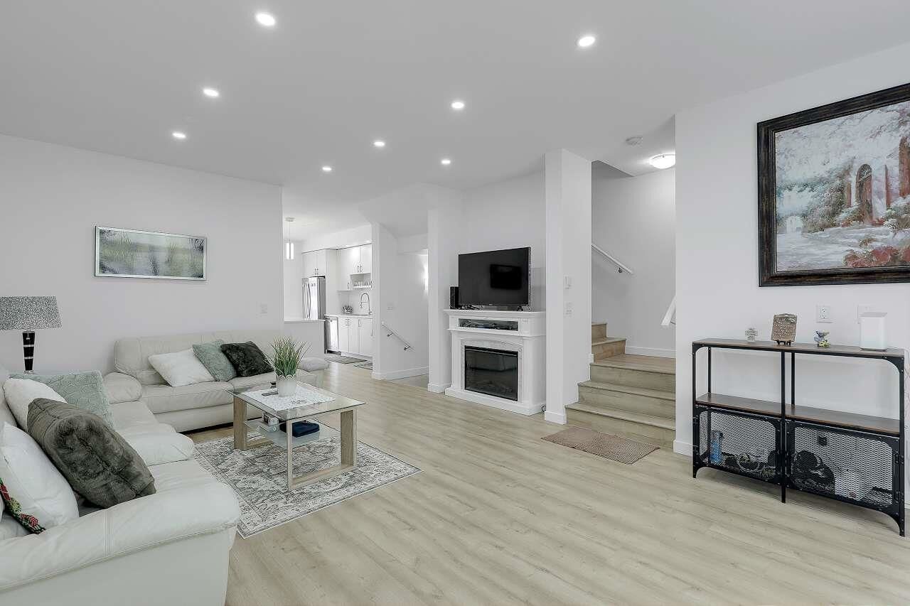 Property Photo: 10433 158 Street 8 BC V4N 6S3