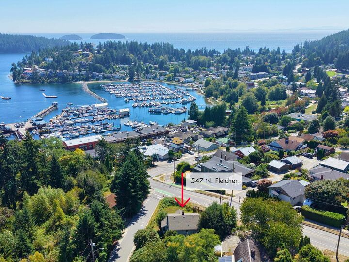 Property Photo:  547 N Fletcher Road  BC V0N 1V0 