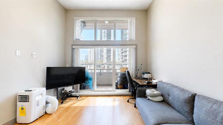 Property Photo: 6875 Dunblane Avenue 406 BC V5J 0G6