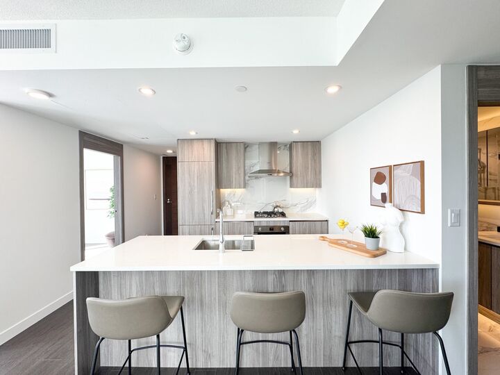 Property Photo: 13768 100 Avenue 1007 BC V3T 0V2