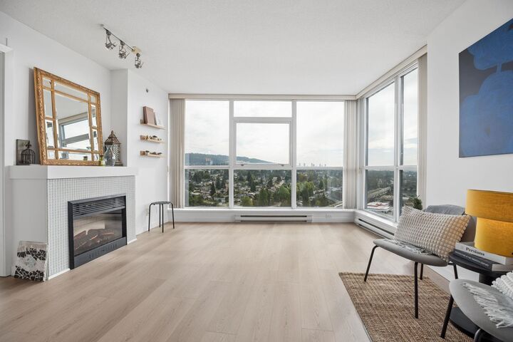 Property Photo: 2225 Holdom Avenue 2602 BC V5B 0A1