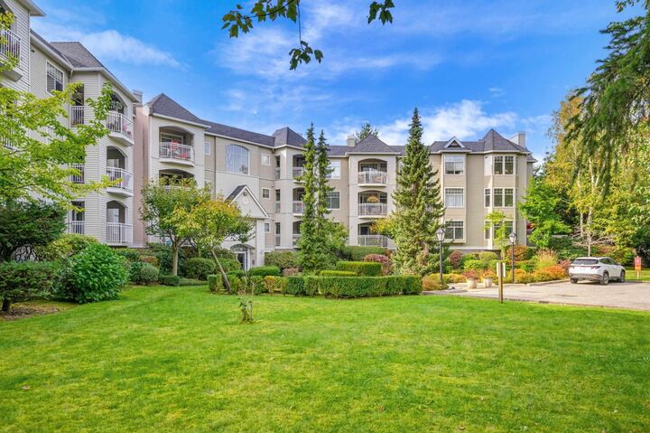 Property Photo: 5677 208th Street 106 BC V3A 8J5