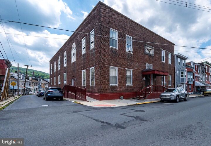 Property Photo:  816 Bingaman  PA 19602 