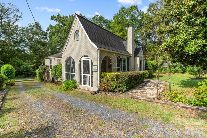 Property Photo:  131 Spratt Street  SC 29715 
