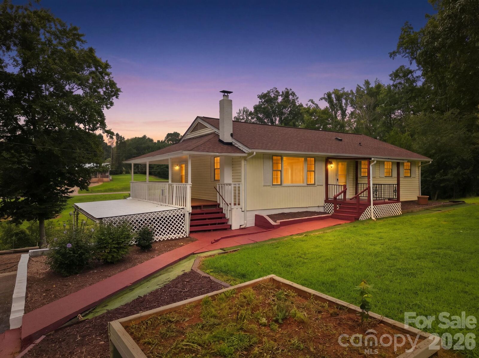 Property Photo: 1714 Lazenby Street NC 28658