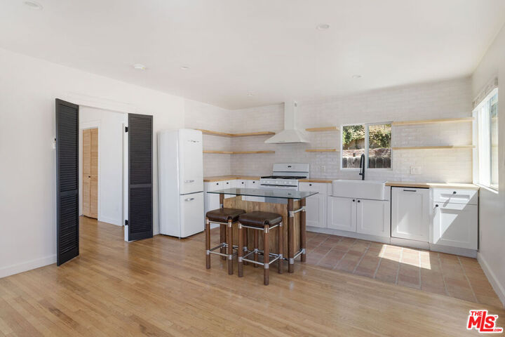 Property Photo:  1310 1/2 Lucile Ave  CA 90026 