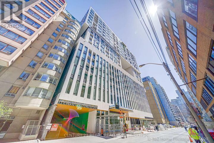 Property Photo: 234 Simcoe Street 508 ON M5T 1T4