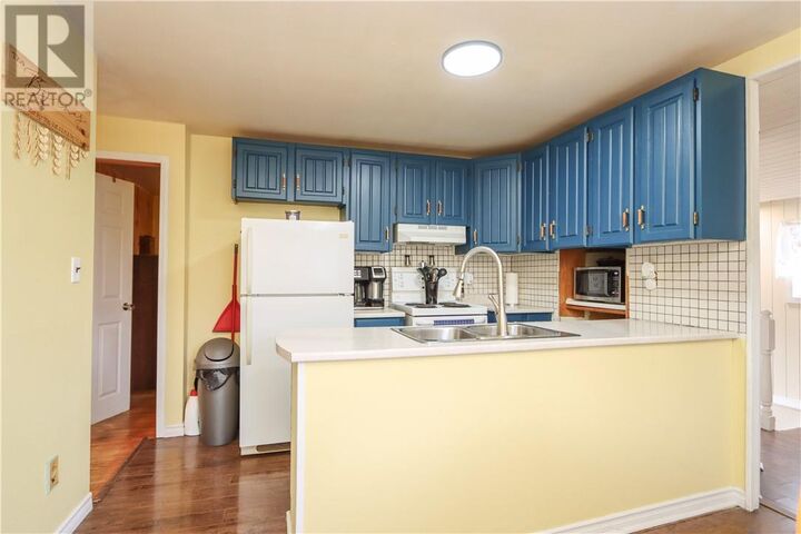 Property Photo:  12 Oakwood Avenue  ON P0M 1H0 