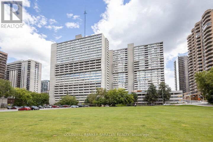Property Photo: 500 West Laurier Avenue West 2706 ON K1R 5E1