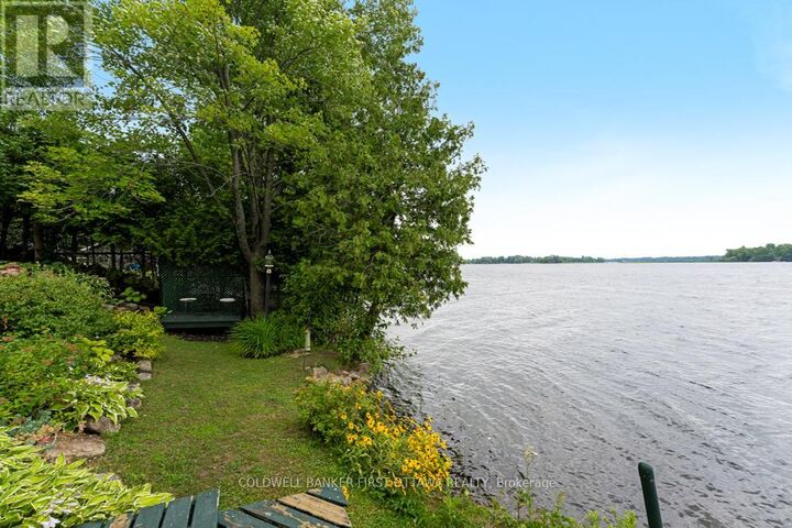Photo de la propriété:  160 McVeety Road  ON K7H 3C7 