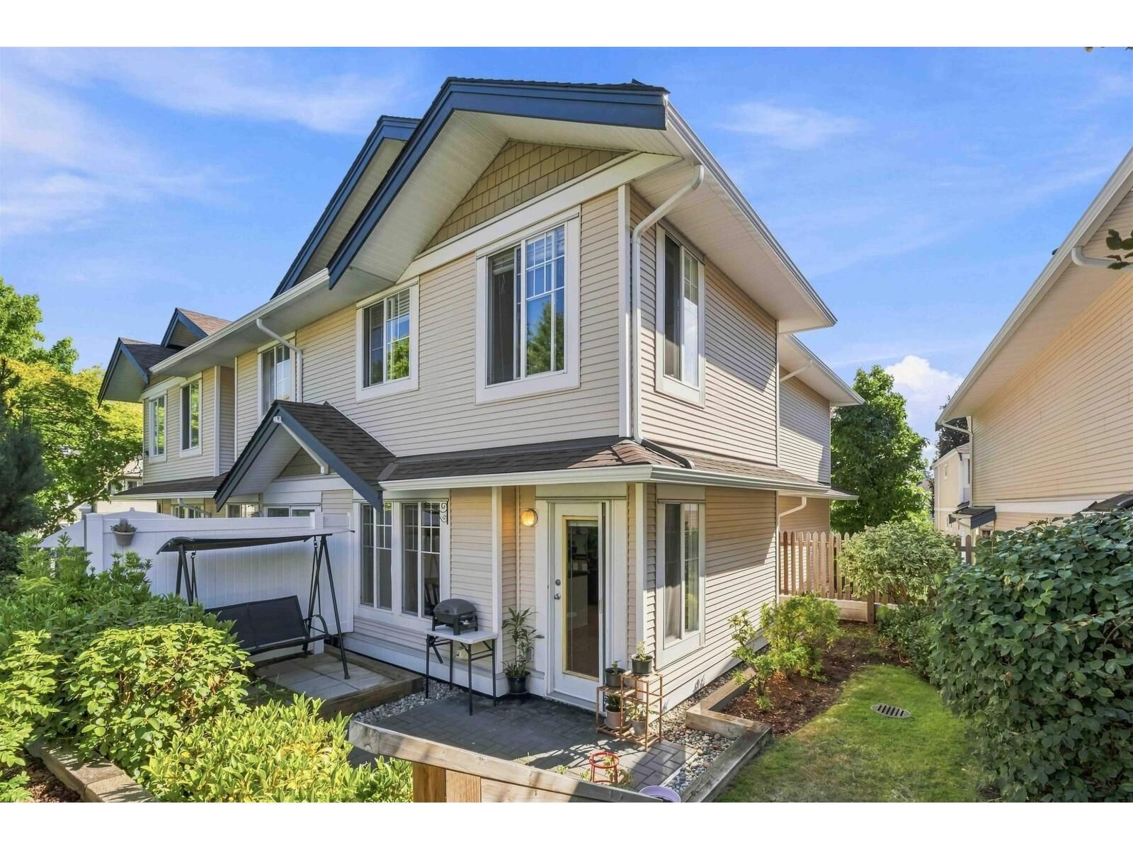 Property Photo: 6533 121 Street 16 BC V3W 1M5