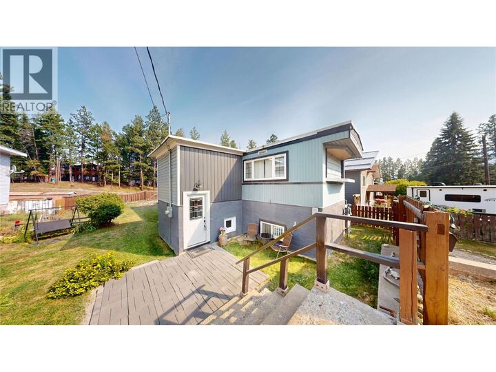116 311 Avenue — photo 1