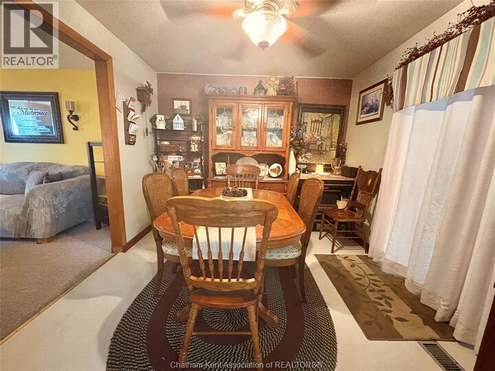 Property Photo:  60 Copperfield Crescent  ON N7M 5X6 