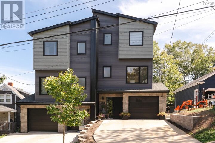 28 Rockhaven Drive — photo 1