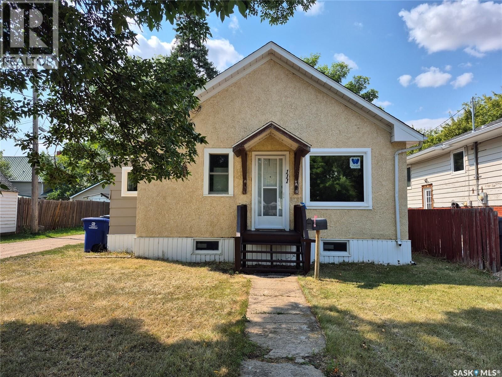 Property Photo: 111 9th Street NE SK S4H 1E8