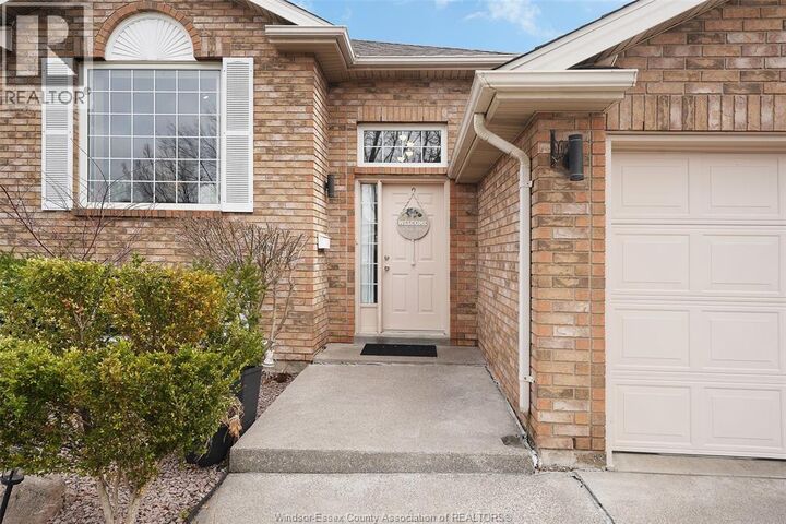 Property Photo: 3888 Aristotle Crescent ON N9G 2N9