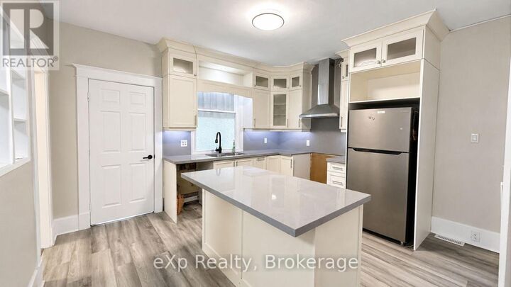 Property Photo: 238 Elizabeth Street ON N1E 2X3
