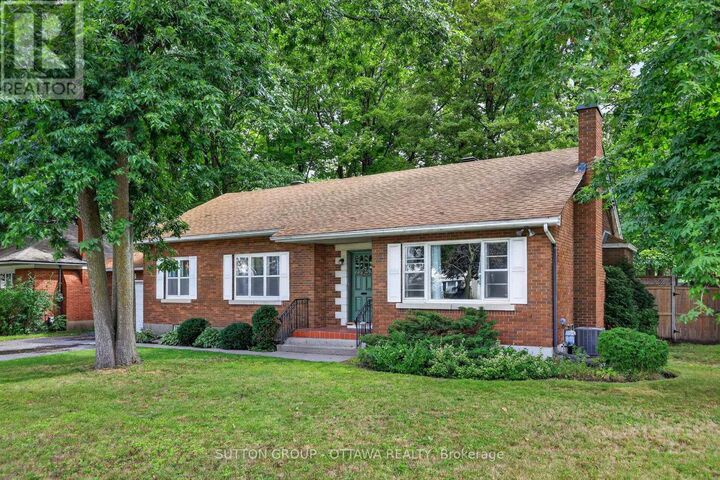 Property Photo: 2253 Alta Vista Drive ON K1H 7L9