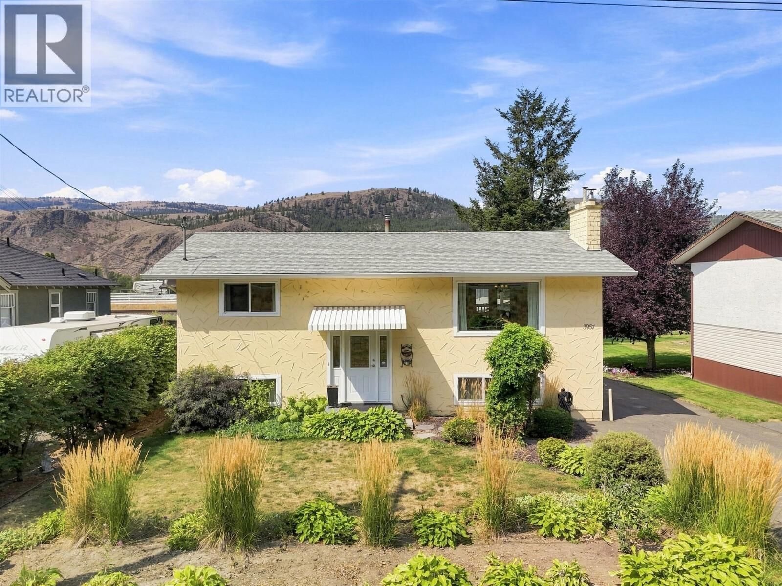 Property Photo: 3957 Old Yellowhead Highway BC V2H 1K6