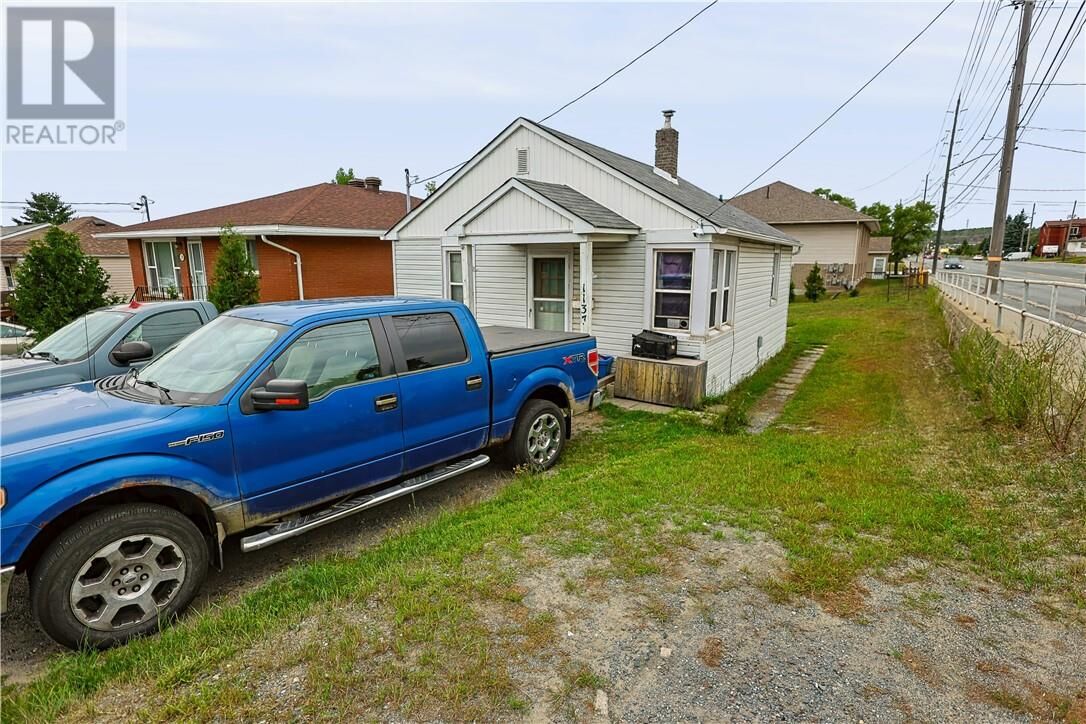 Property Photo:  1137 Martin Avenue  ON P3A 1Z8 