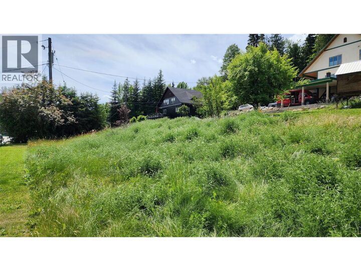 Property Photo: 2050 Phoenix Avenue BC V0G 1Y0