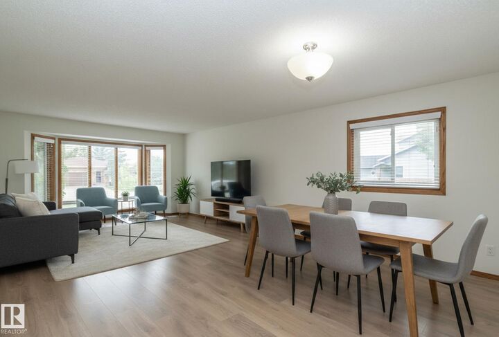Property Photo:  11138 30 Avenue NW  AB T6J 3Y6 