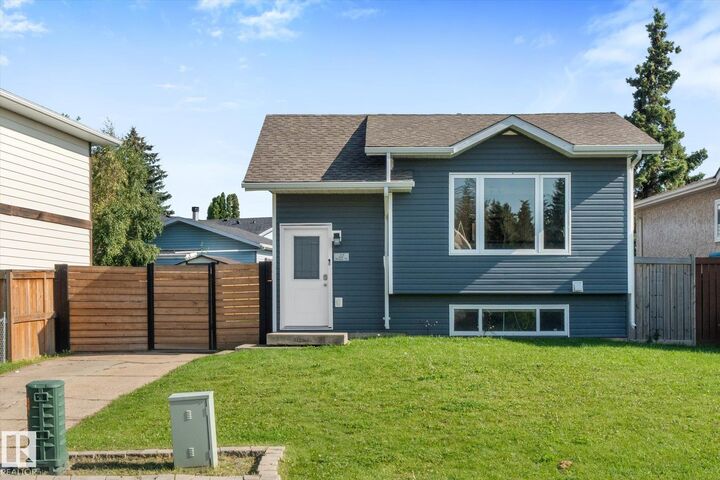 22 Westlake Drive — photo 1